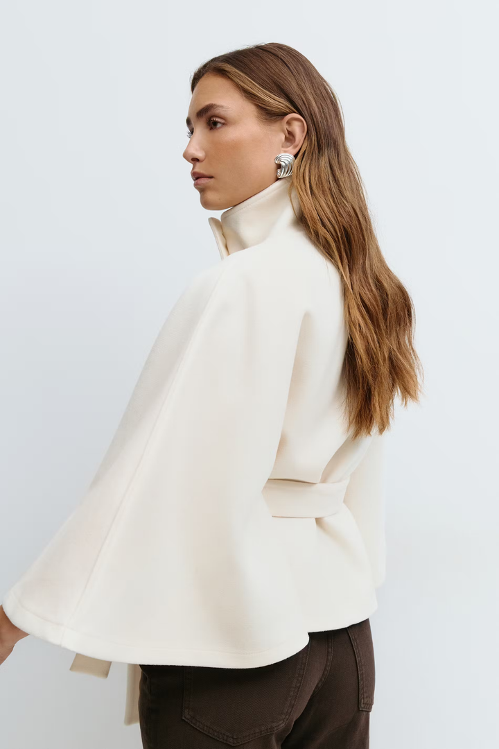 THALINDRAE – ELEGANT WOMEN’S BELTED COAT