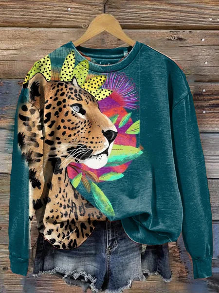 Round Neck Sweater with Stylish Print